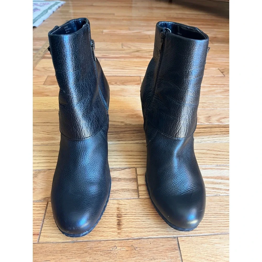 Bolo by Born Black Pebbled Leather Triple Buckle Ankle Boots Western Goth Biker